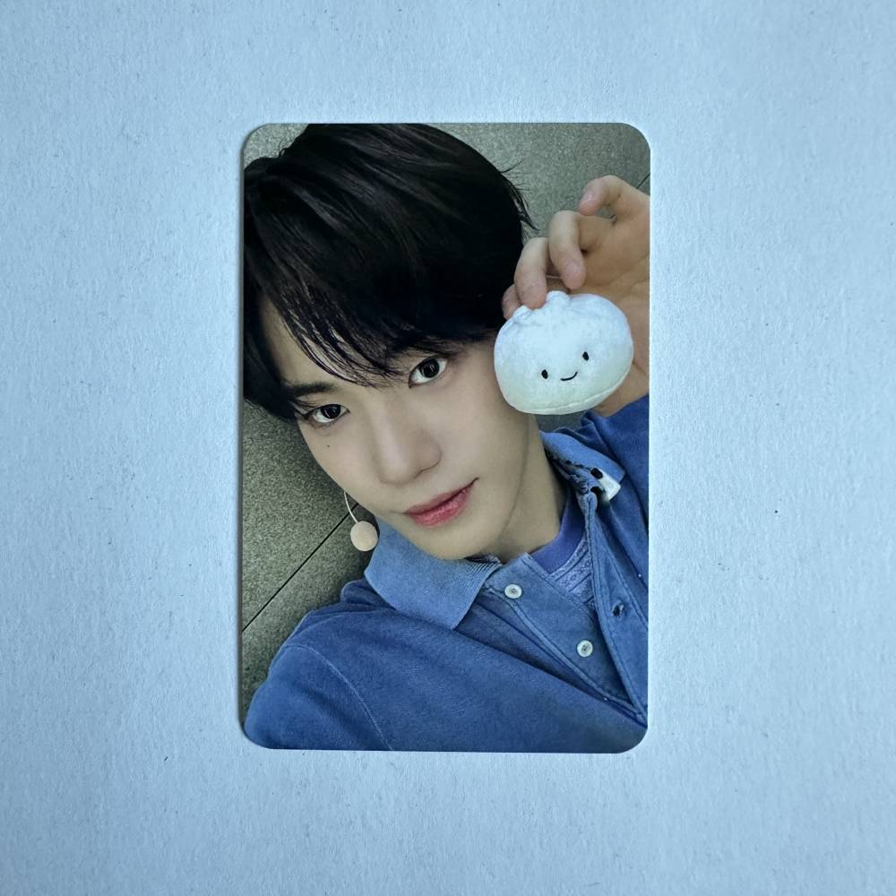 CLOSE YOUR EYES 1ST MINI ALBUM 'ETERNALT' HELLO82 POB PHOTOCARD CLOSE YOUR EYES 1ST MINI ALBUM 'ETERNALT' HELLO82 POB PHOTOCARD